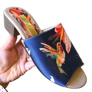 CHULA Moda Consciente mules Size 7.5 Navy Satin hummingbird floral print Mexico
